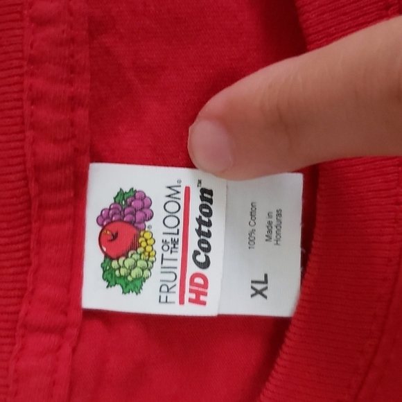 Hockey graphic tee shirt, Canadian, red white, men's size XL - Picture 3 of 4